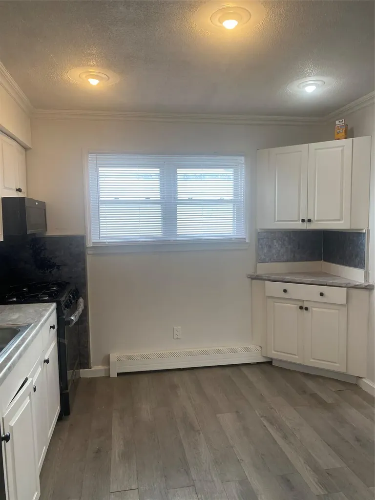 123 Lakeway Drive West Babylon NY 11704