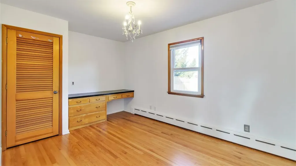 74 Sunrise Avenue Riverhead NY 11901