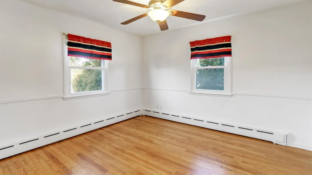 74 Sunrise Avenue Riverhead NY 11901