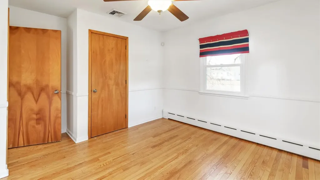 74 Sunrise Avenue Riverhead NY 11901