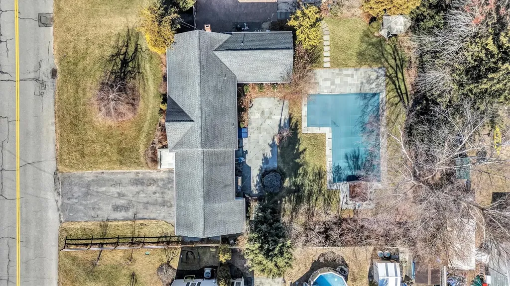 74 Sunrise Avenue Riverhead NY 11901