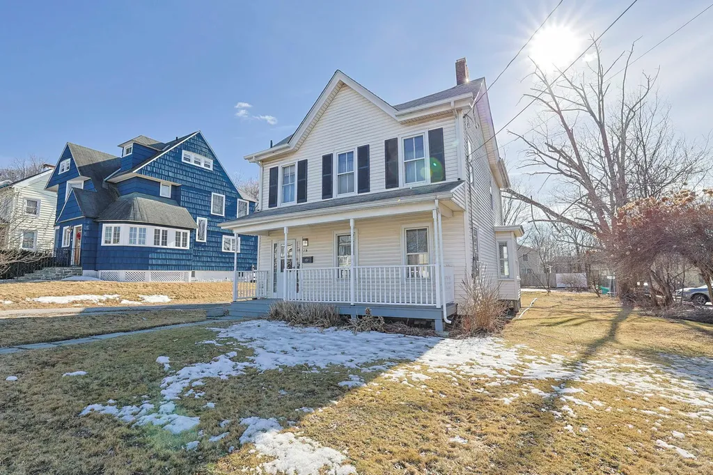16 Myrtle Avenue Middletown NY 10940