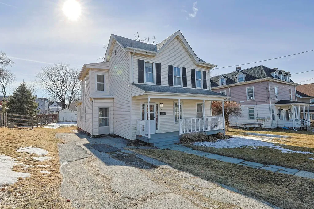 16 Myrtle Avenue Middletown NY 10940