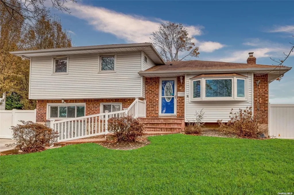 4 Kent Place Plainview NY 11803