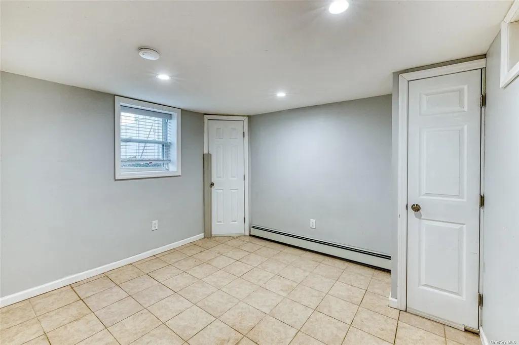 4 Kent Place Plainview NY 11803