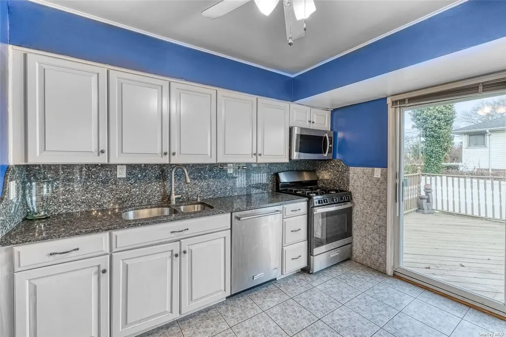4 Kent Place Plainview NY 11803
