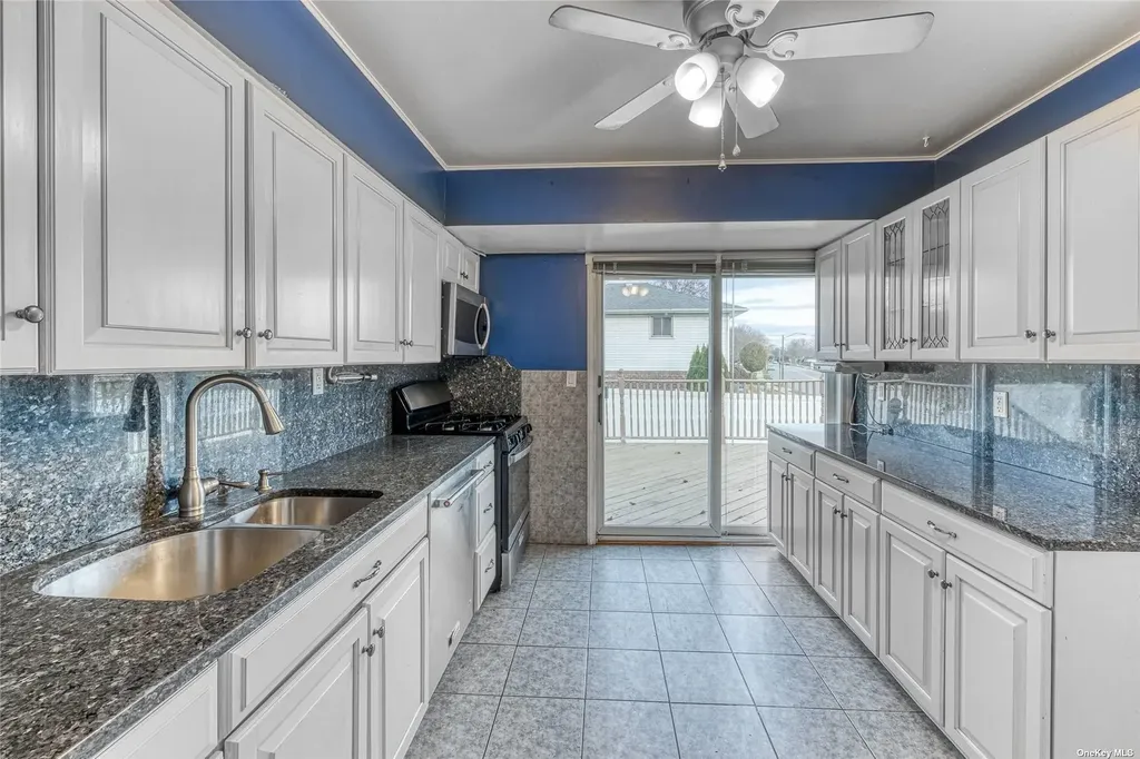 4 Kent Place Plainview NY 11803