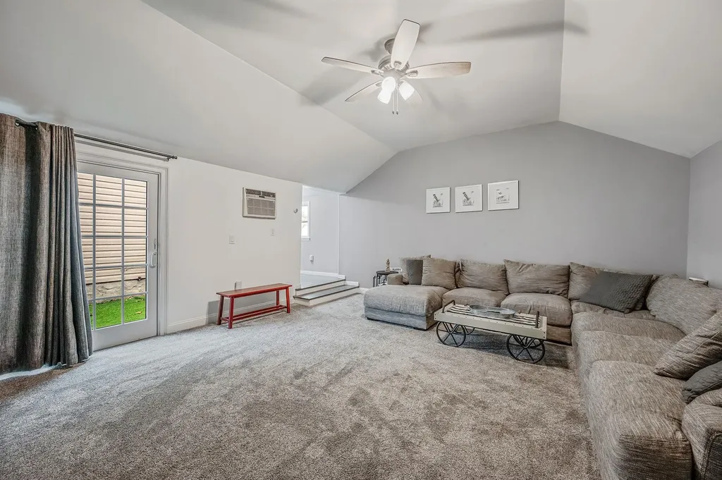 109 Muncy Avenue West Babylon NY 11704