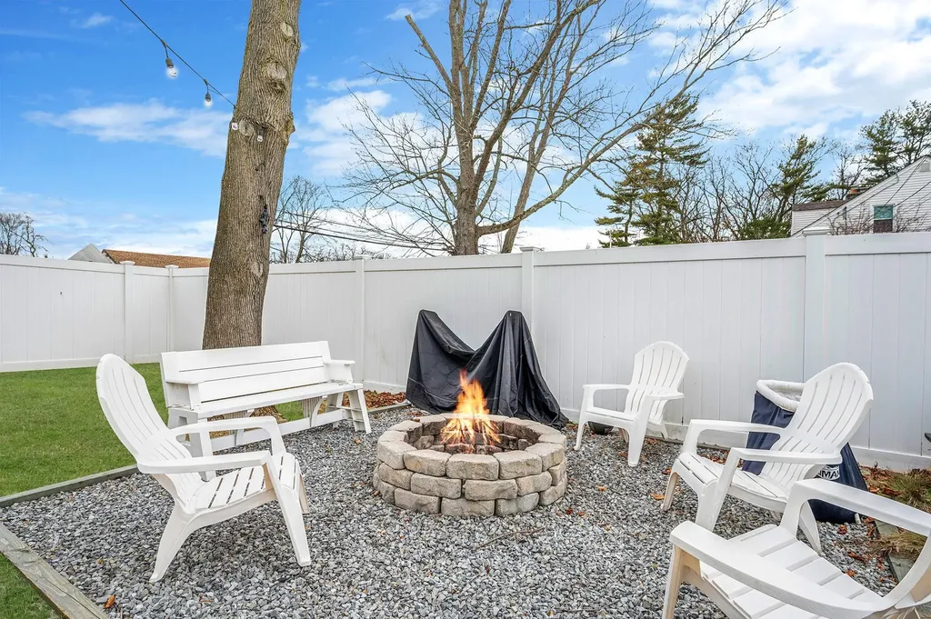 109 Muncy Avenue West Babylon NY 11704