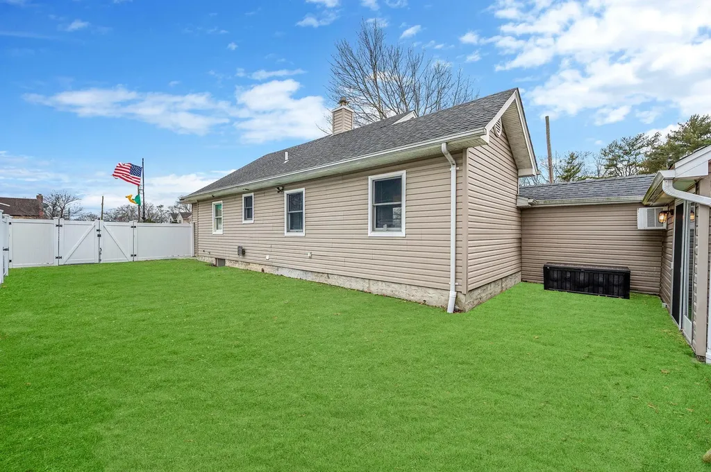 109 Muncy Avenue West Babylon NY 11704