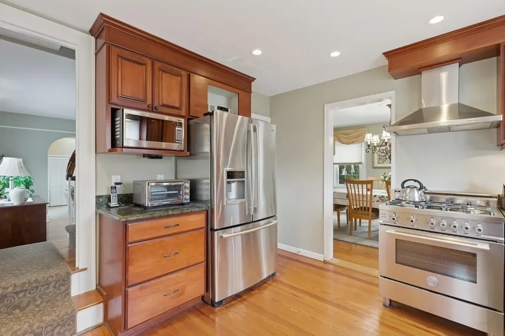 3 Beverly Avenue East Patchogue NY 11772