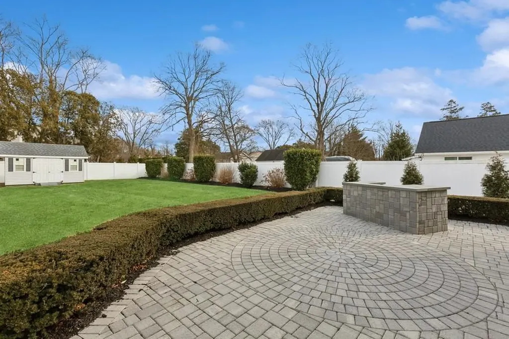 3 Beverly Avenue East Patchogue NY 11772