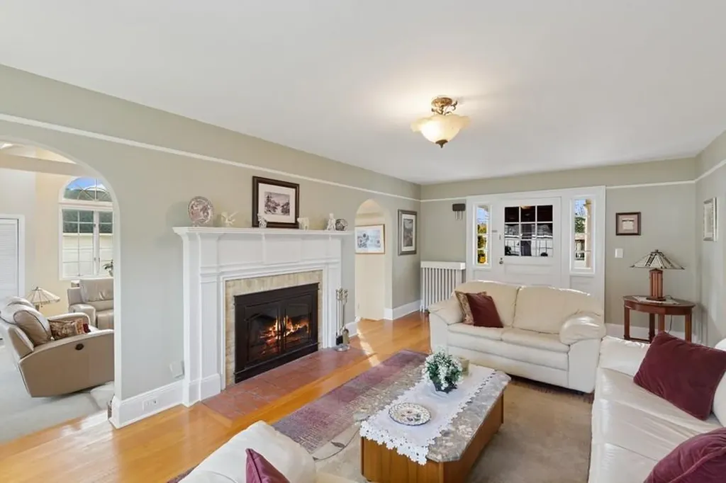 3 Beverly Avenue East Patchogue NY 11772