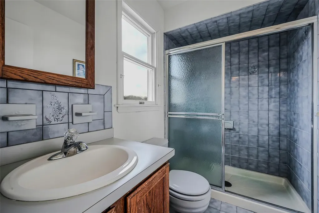 6060 Main Bayview Road Southold NY 11971