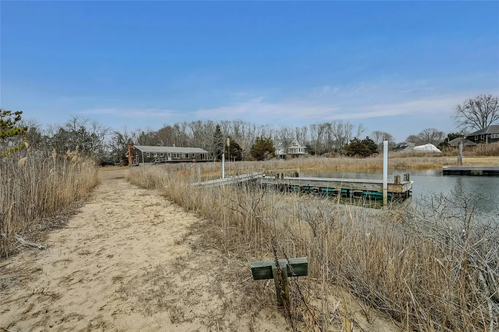 6060 Main Bayview Road Southold NY 11971