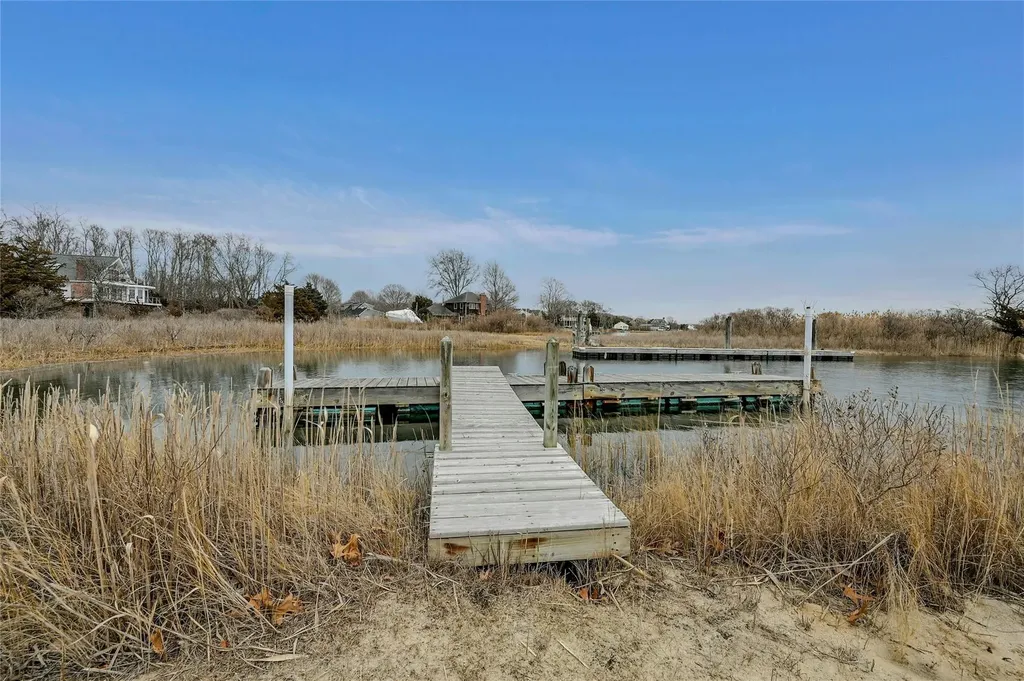 6060 Main Bayview Road Southold NY 11971
