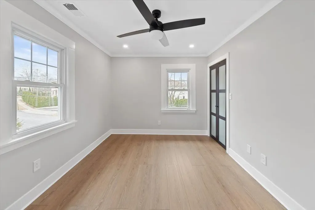496 Carol Place Pelham NY 10803