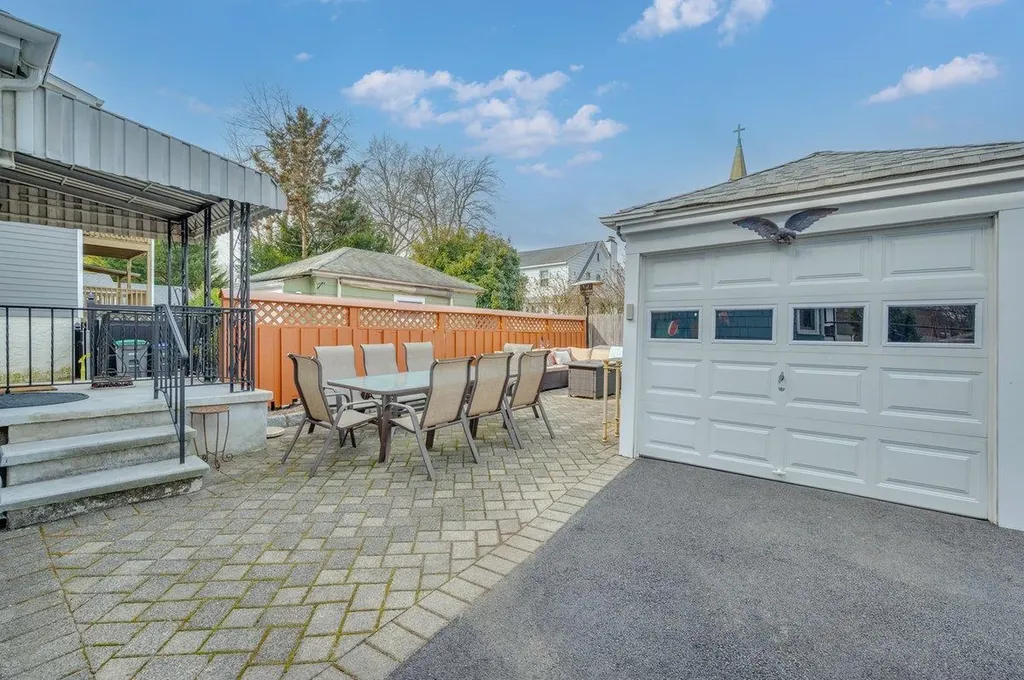 23 Third Avenue Pelham NY 10803