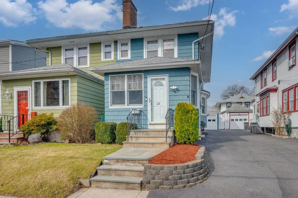 23 Third Avenue Pelham NY 10803