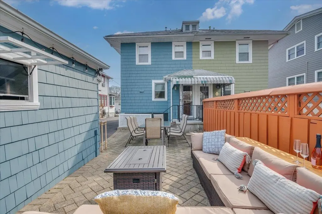 23 Third Avenue Pelham NY 10803
