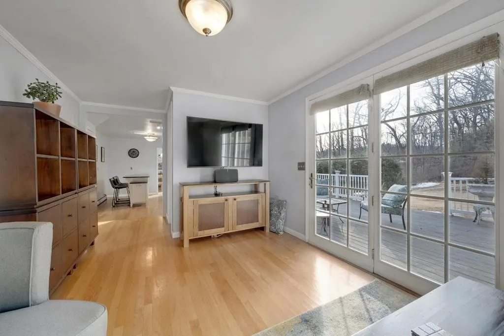 3 Courtmel Road Mount Kisco NY 10549