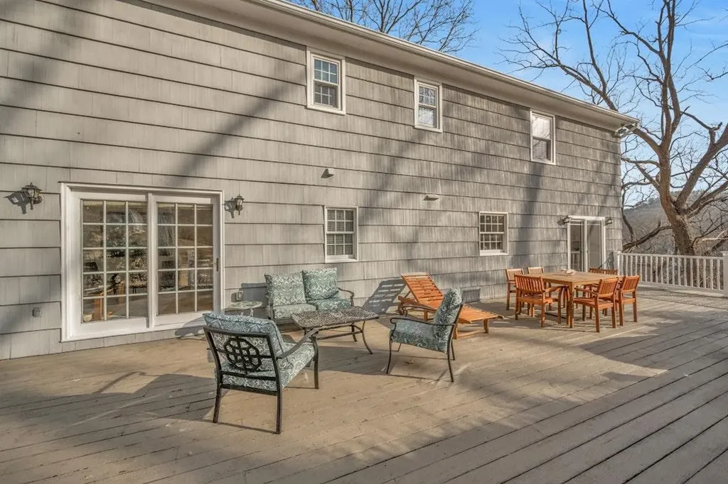 3 Courtmel Road Mount Kisco NY 10549