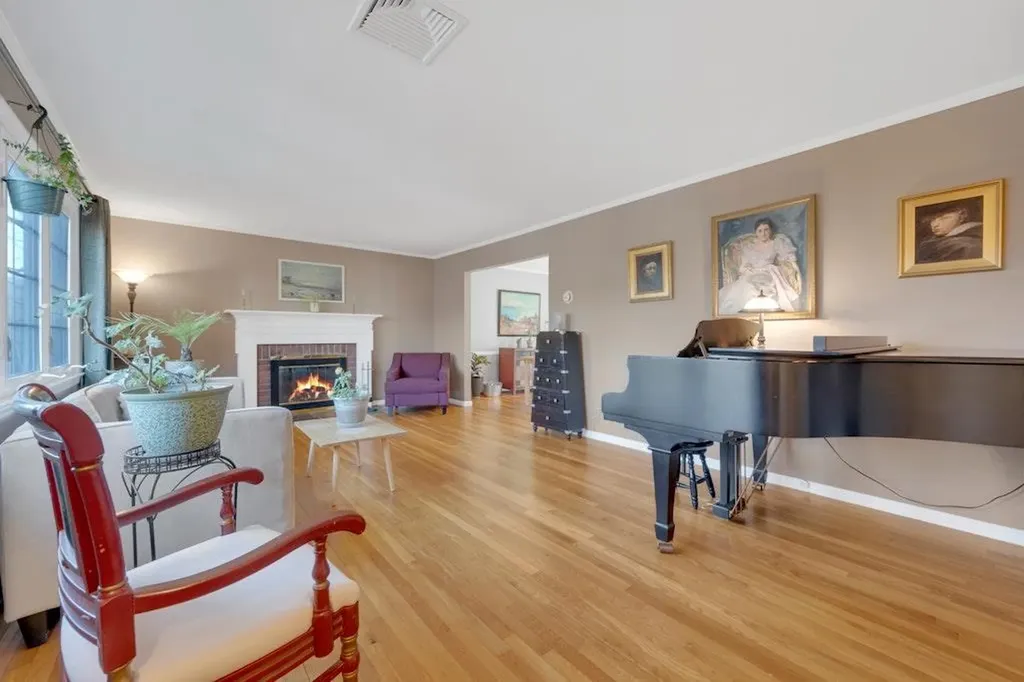 3 Courtmel Road Mount Kisco NY 10549