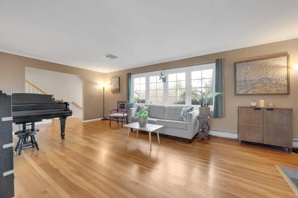 3 Courtmel Road Mount Kisco NY 10549