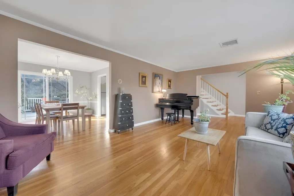 3 Courtmel Road Mount Kisco NY 10549