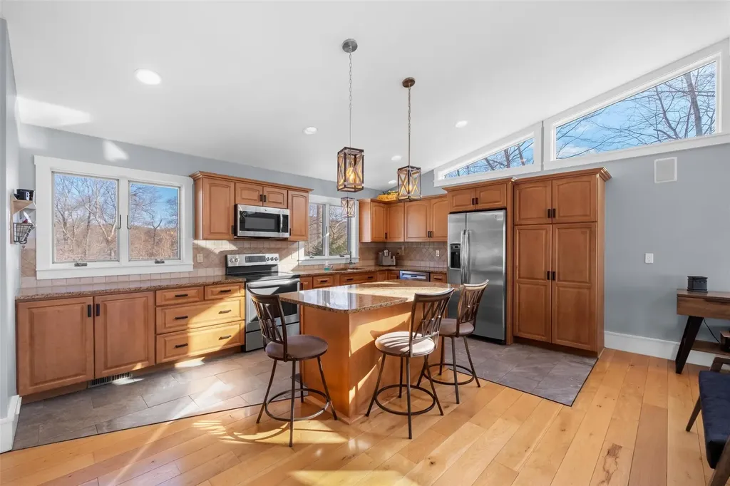 11 Watson Way Putnam Valley NY 10579