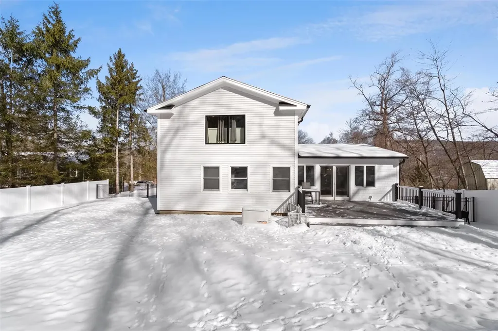 11 Watson Way Putnam Valley NY 10579