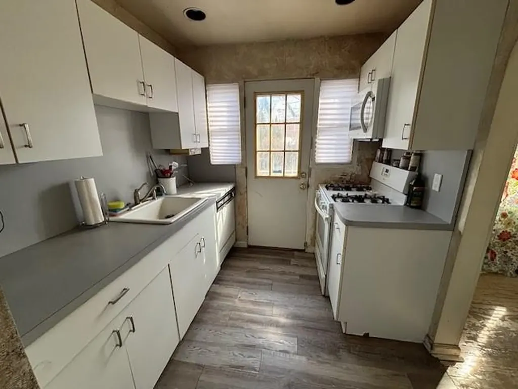 123 North Drive Valley Stream NY 11580