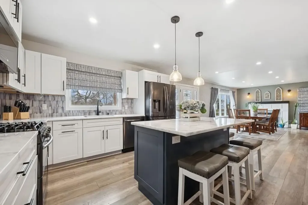 46 Purdy Lane Amityville NY 11701