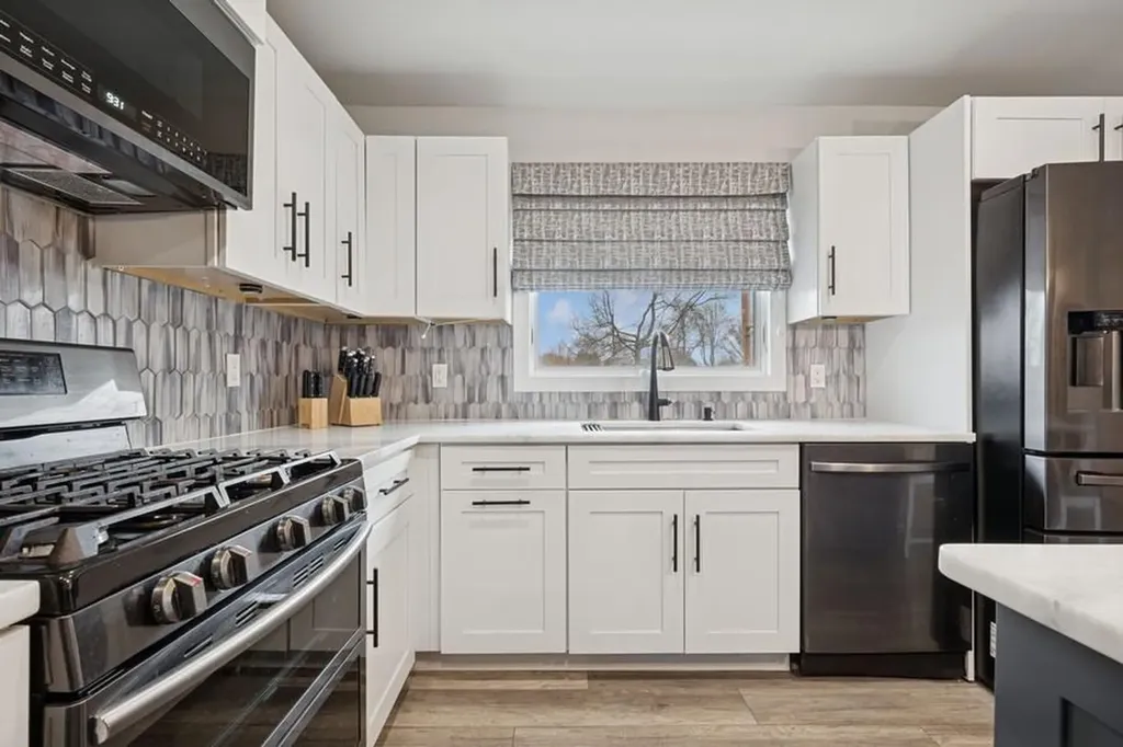 46 Purdy Lane Amityville NY 11701