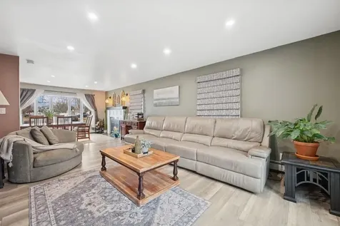 46 Purdy Lane Amityville NY 11701