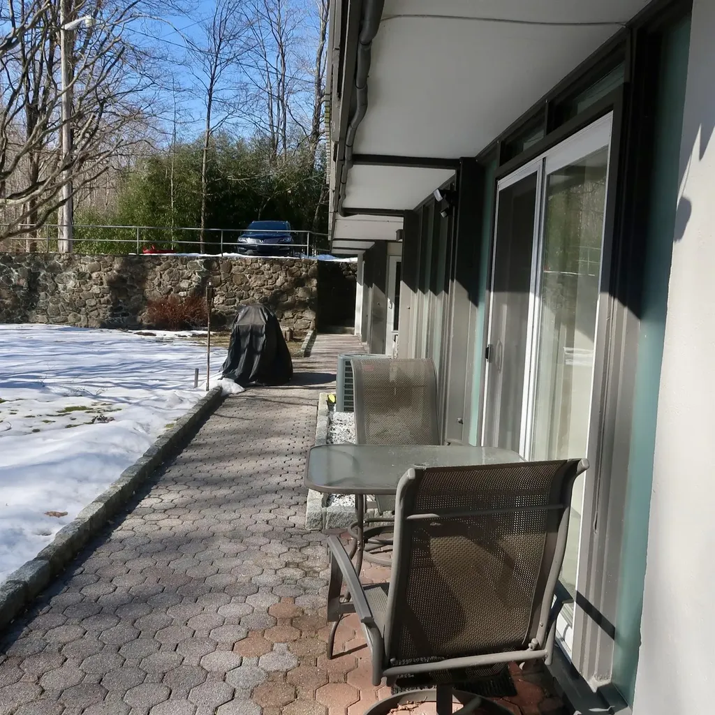 40 Westchester Avenue Pound Ridge NY 10576