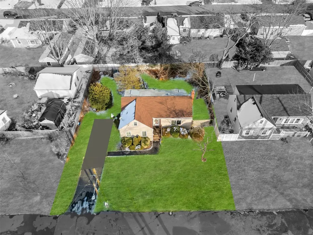 25 Minerva Lane Brookhaven NY 11720