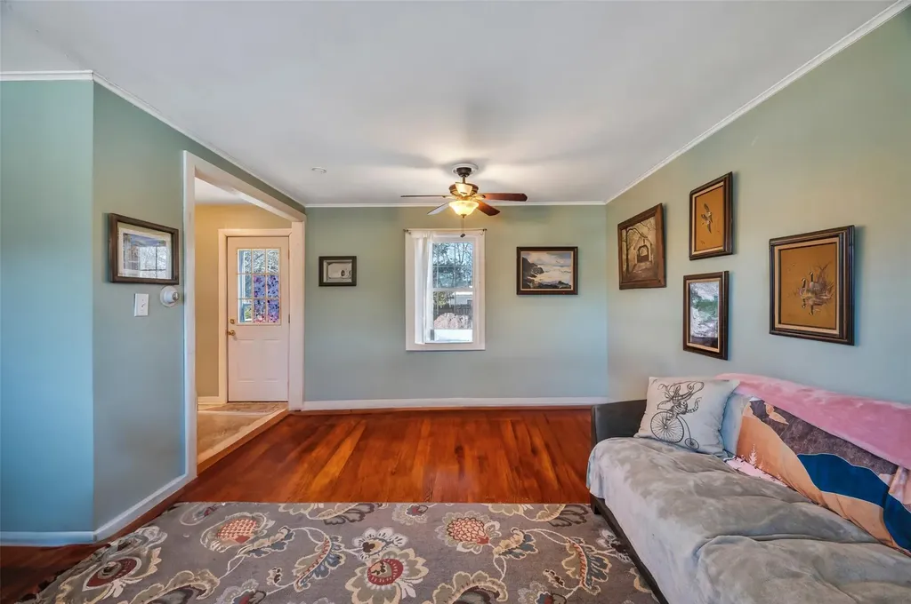 25 Minerva Lane Centereach NY 11720