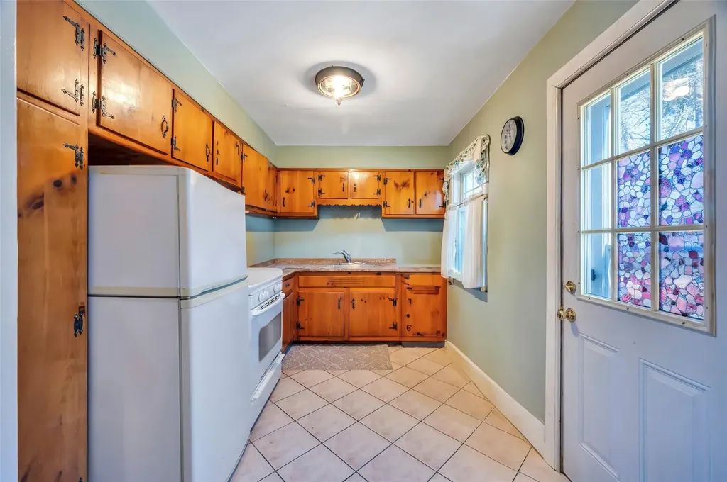 25 Minerva Lane Centereach NY 11720