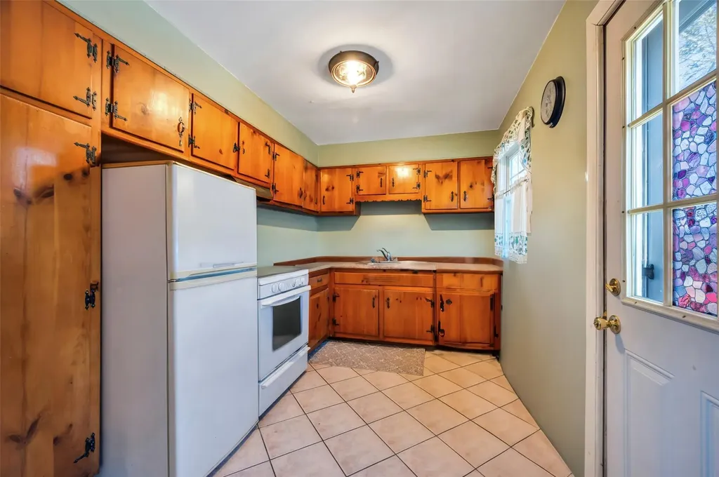 25 Minerva Lane Centereach NY 11720