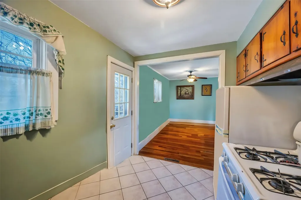 25 Minerva Lane Centereach NY 11720