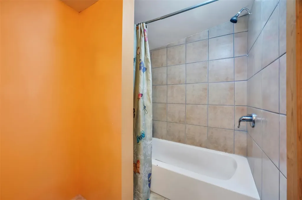 25 Minerva Lane Centereach NY 11720