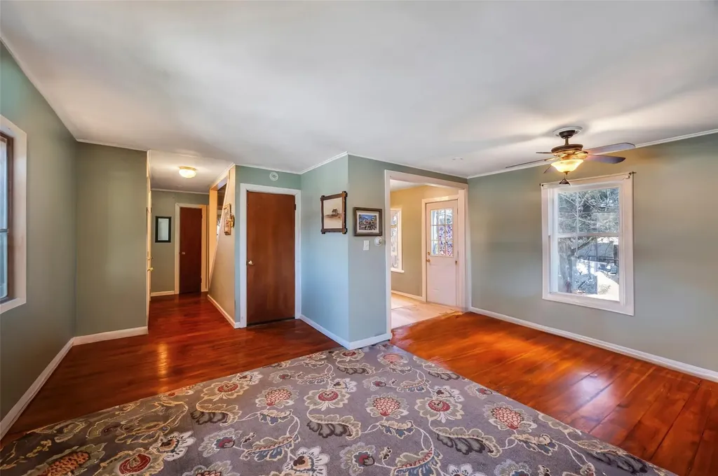 25 Minerva Lane Centereach NY 11720