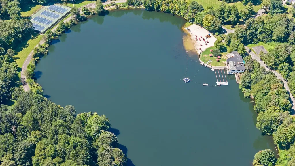 12 Fox Ridge Road Armonk NY 10504