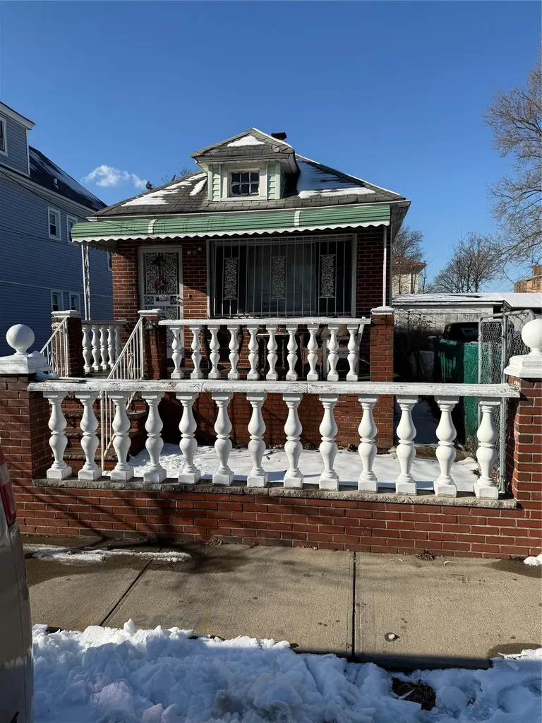 16905 104th Avenue Jamaica NY 11433