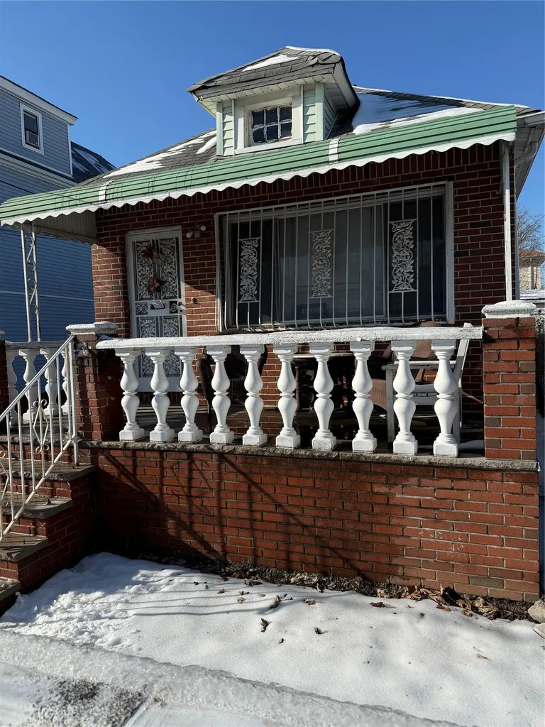 16905 104th Avenue Jamaica NY 11433