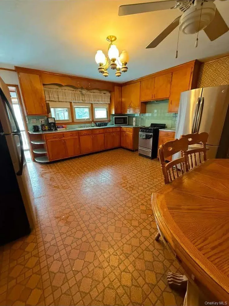 17 Allen Street Catskill NY 12414