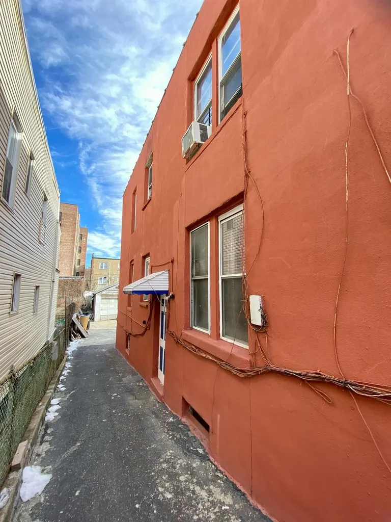 741 E 227th Street Bronx NY 10466