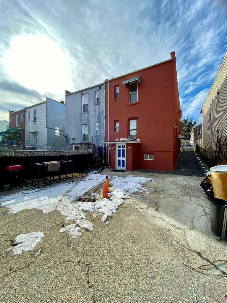 741 E 227th Street Bronx NY 10466