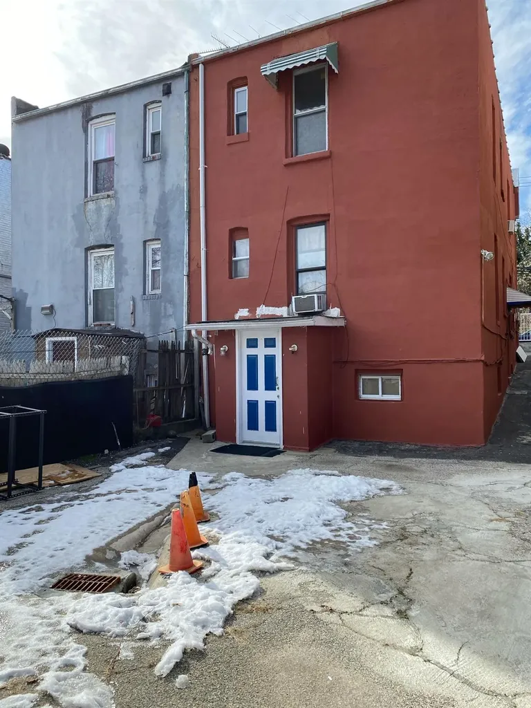 741 E 227th Street Bronx NY 10466